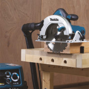 Makita Ръчен циркуляр HS7601 + подарък